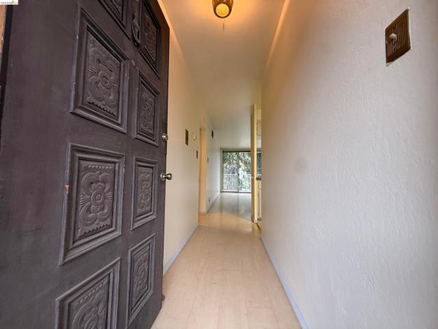 1425 Lakeside Dr 201