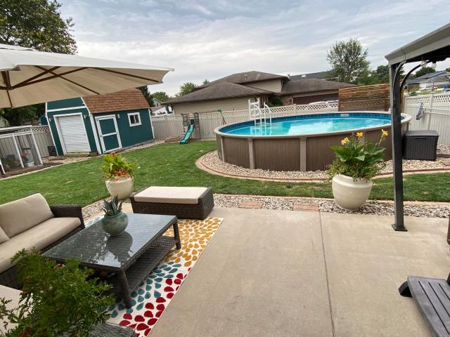 1425 W 97th Place