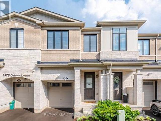 1426 Oakmont Common, Burlington, ON, L7P 0V8 house for sale | Listing ID W13519 | Royal LePage