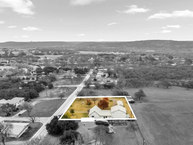1426 Elkhorn Dr, Kingsland, TX 78639 | MLS #176047