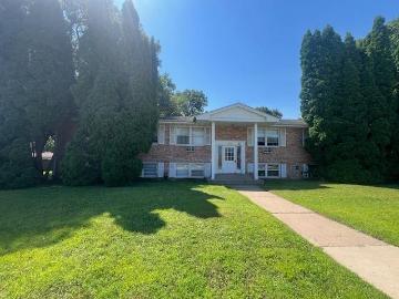 1426 Frost Ave, Maplewood, MN 55109 | MLS #6731