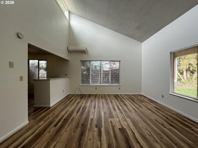 1426 Village Park PL