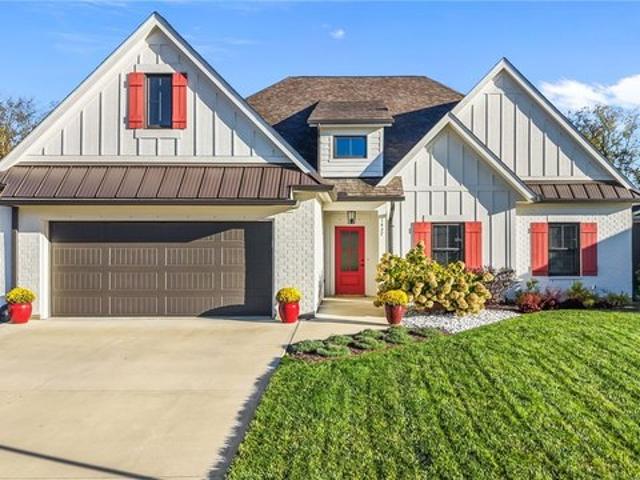 1427 Legacy Ct, Troy, OH 45373