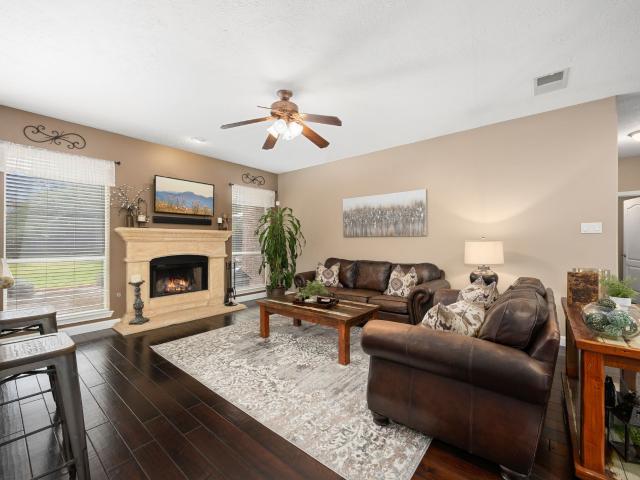 1427 Queens Bay Drive