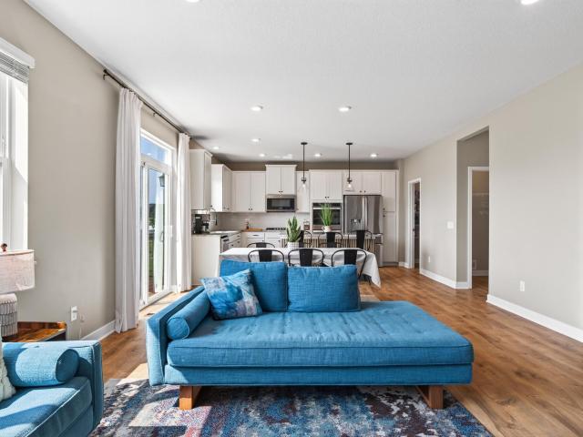 1427 th Lane NE
