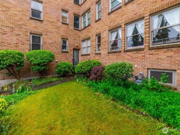 1427 3rd Avenue W # 8
