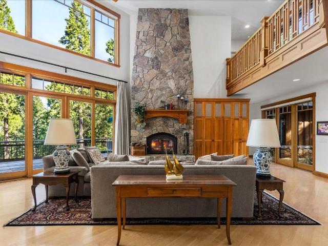 14289 Banner Mtn Lookout Rd, Nevada City, CA