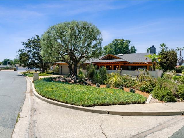 14291 Wisteria Lane
