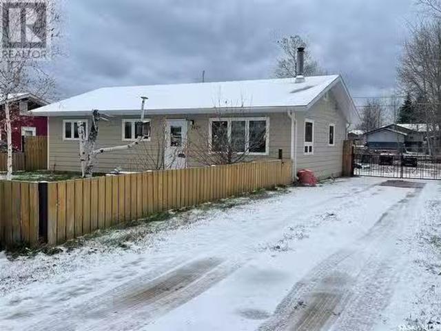 1429 Morin Avenue, Buffalo Narrows, SK, S0M 0J0 house for sa.