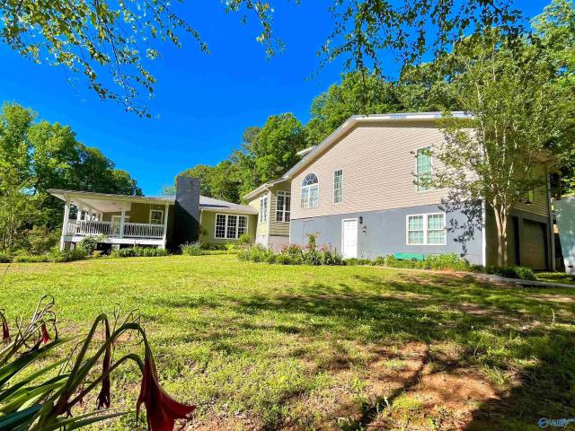1429 Center Hill Road