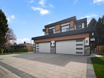Greater Vancouver - Fireplace, Parking