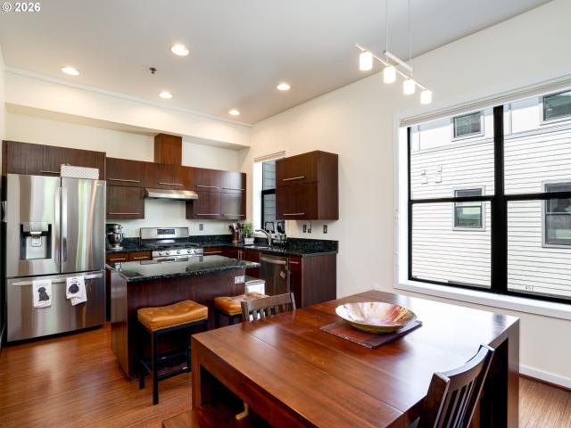 1420 NW 20TH AVE # 505