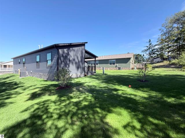 1420 New Horizons Trail