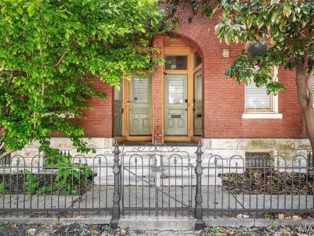 1420 Dolman St, Louis, MO 63104 | MLS #26023