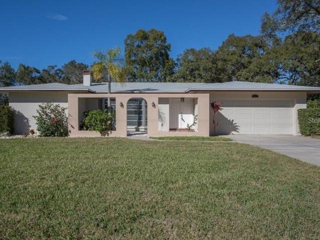 1420 Fairway Dr, Dunedin, FL 34698