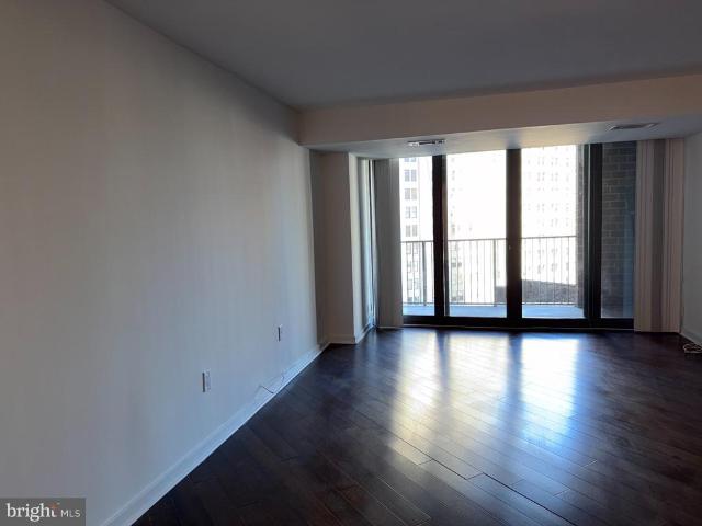 1420 Locust Street # 12K