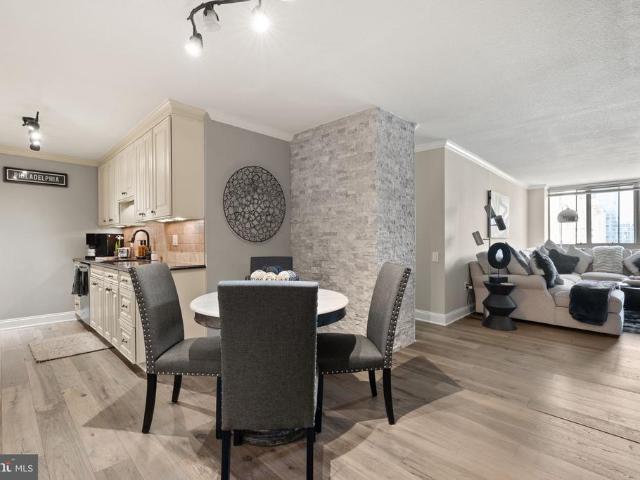 1420 Locust Street # 29C