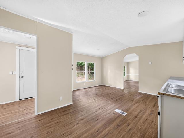 1420 Poss Rd