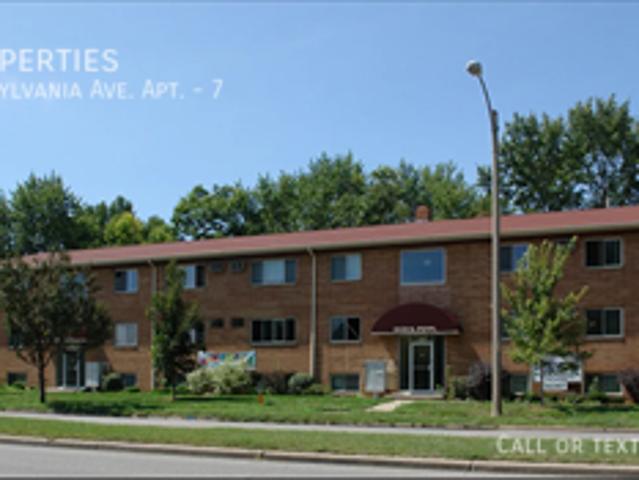 1420 S Pennsylvania Ave. Apt 1 bed, 1 full bath
