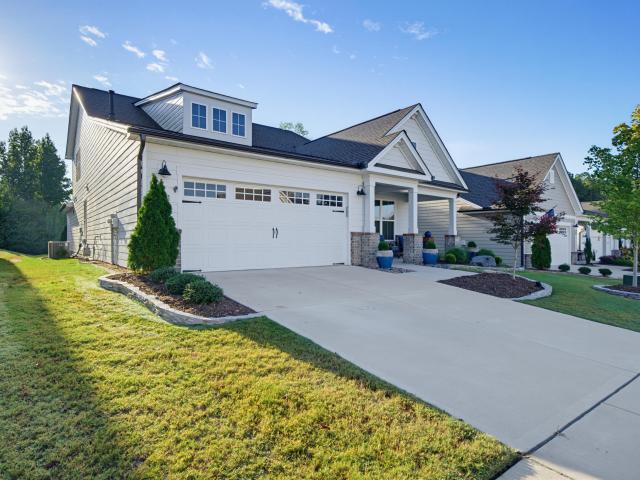 1421 Rose Gum Way