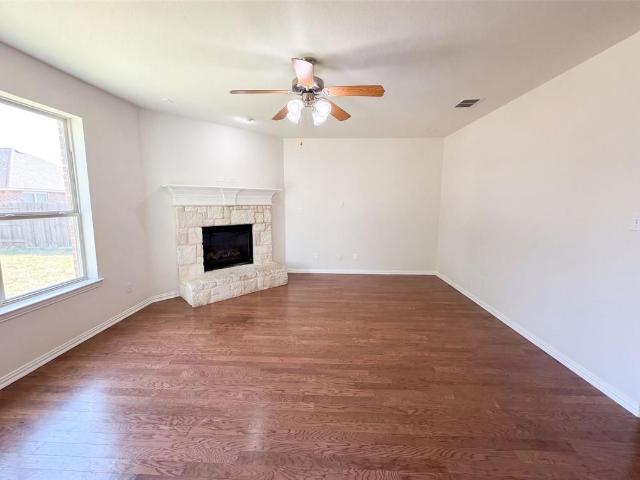 1421 Sparrow Drive
