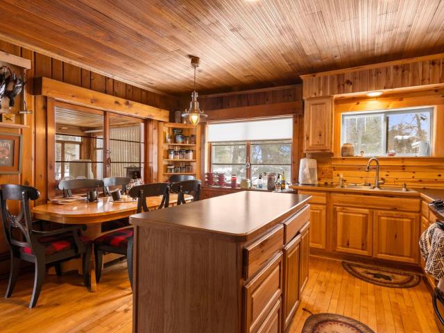 14221 Torch River Rd, Rapid City, MI