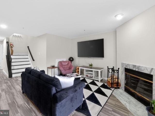 14229 Jib Street # 12
