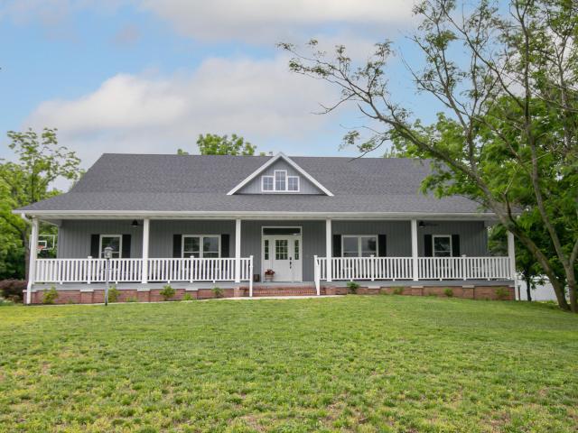 1422 E 370th Road