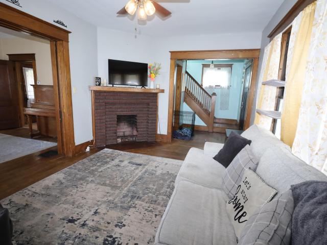 1422 Elm Street