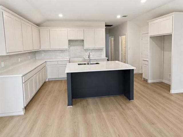 1422 Quail Creek Drive
