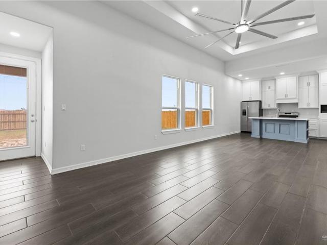 1422 Stirrup Circle