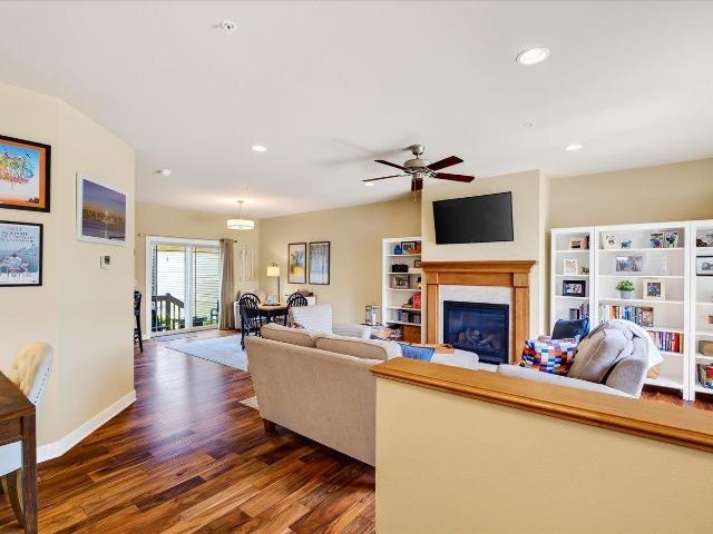 1422 smithfield drive