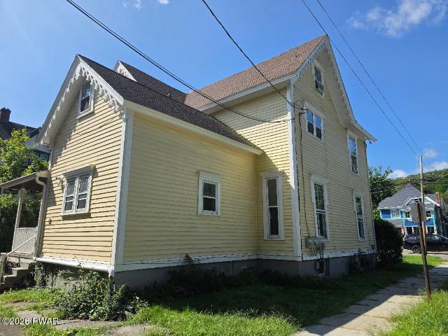 1423 N Main Street