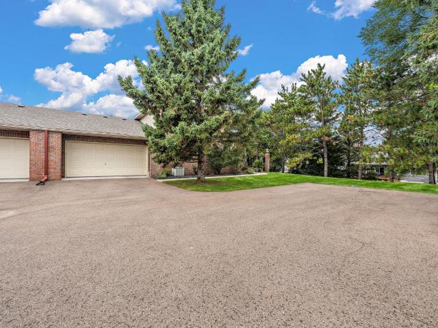 1423 Hunter Hill Road