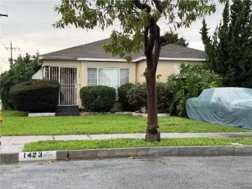 1423 S SLOAN AVE, COMPTON, CA 90221