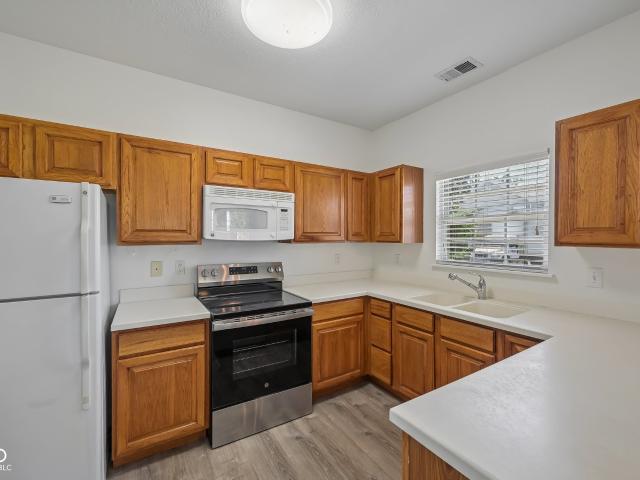 1423 Shadow Ridge Road