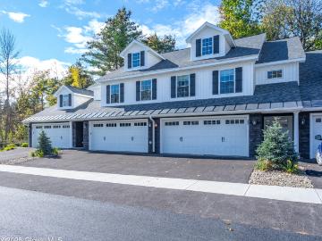 142 Carriage Blvd, Rotterdam, NY 12306 | MLS #202530