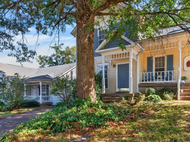 142 Champney Ct