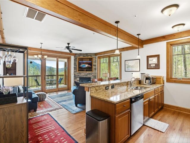 142 Evening View Lane CA4