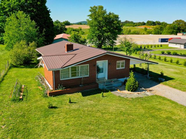 142 Highway 3284