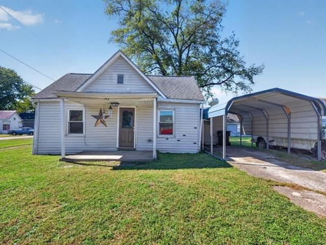 142 Oliver St, Piketon, OH 45661