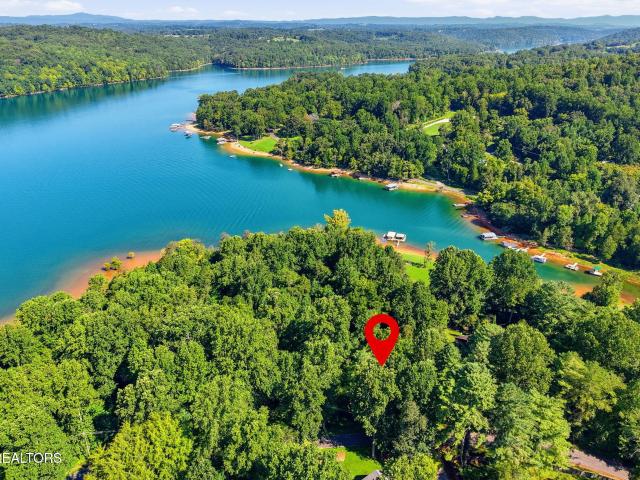 142 Lakeview Lane