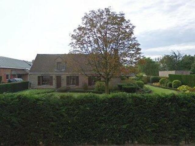 142 m2 apartment for rent in Beveren