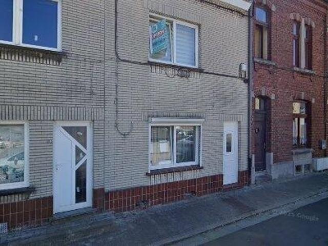 142 m2 apartment for rent in Charleroi