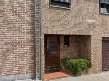 142 m2 apartment for rent in Kruisem