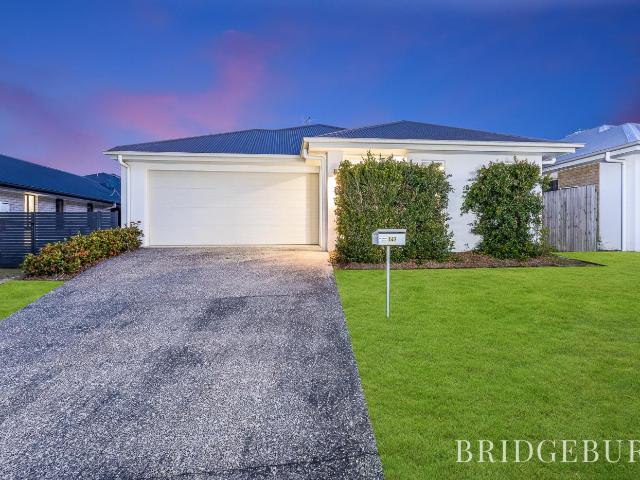 142 Mapleton Drive, North Lakes