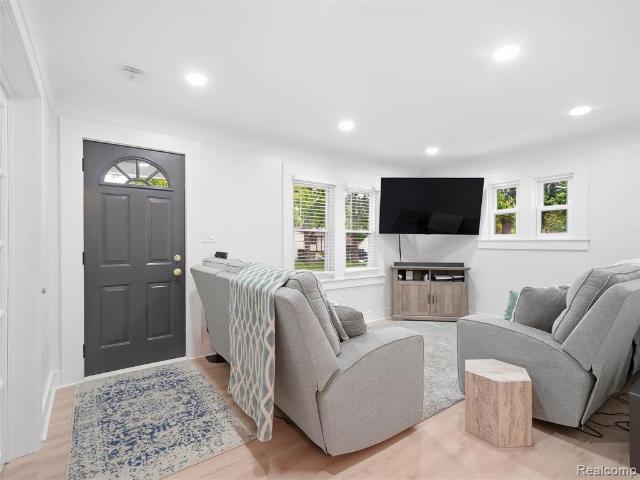 142 S Tilden Avenue