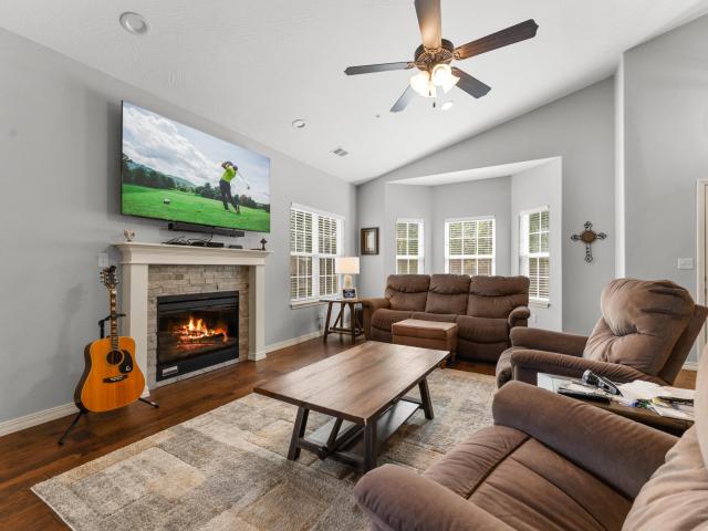 142 Rue De Villas Circle