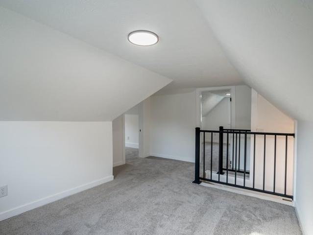 142 W James St, Bradford, OH 45308
