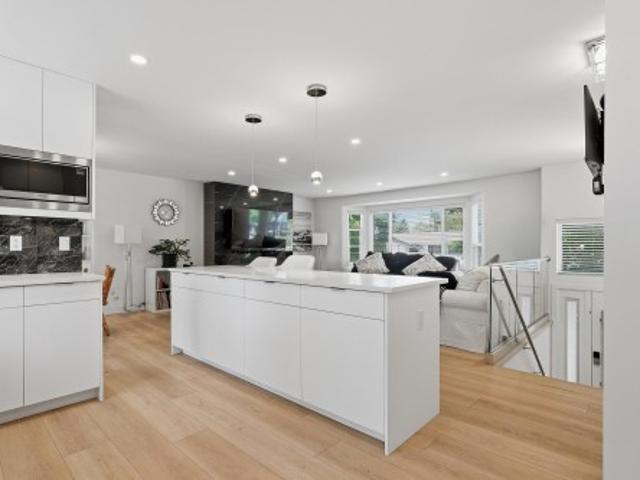 14348 Gladstone Drive, Surrey, BC, V3R 5R9 house for sale | Listing ID R3152 | Royal LePage